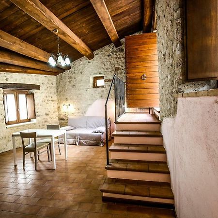 Le Aie Di Postignano Apartamento Sellano Exterior foto